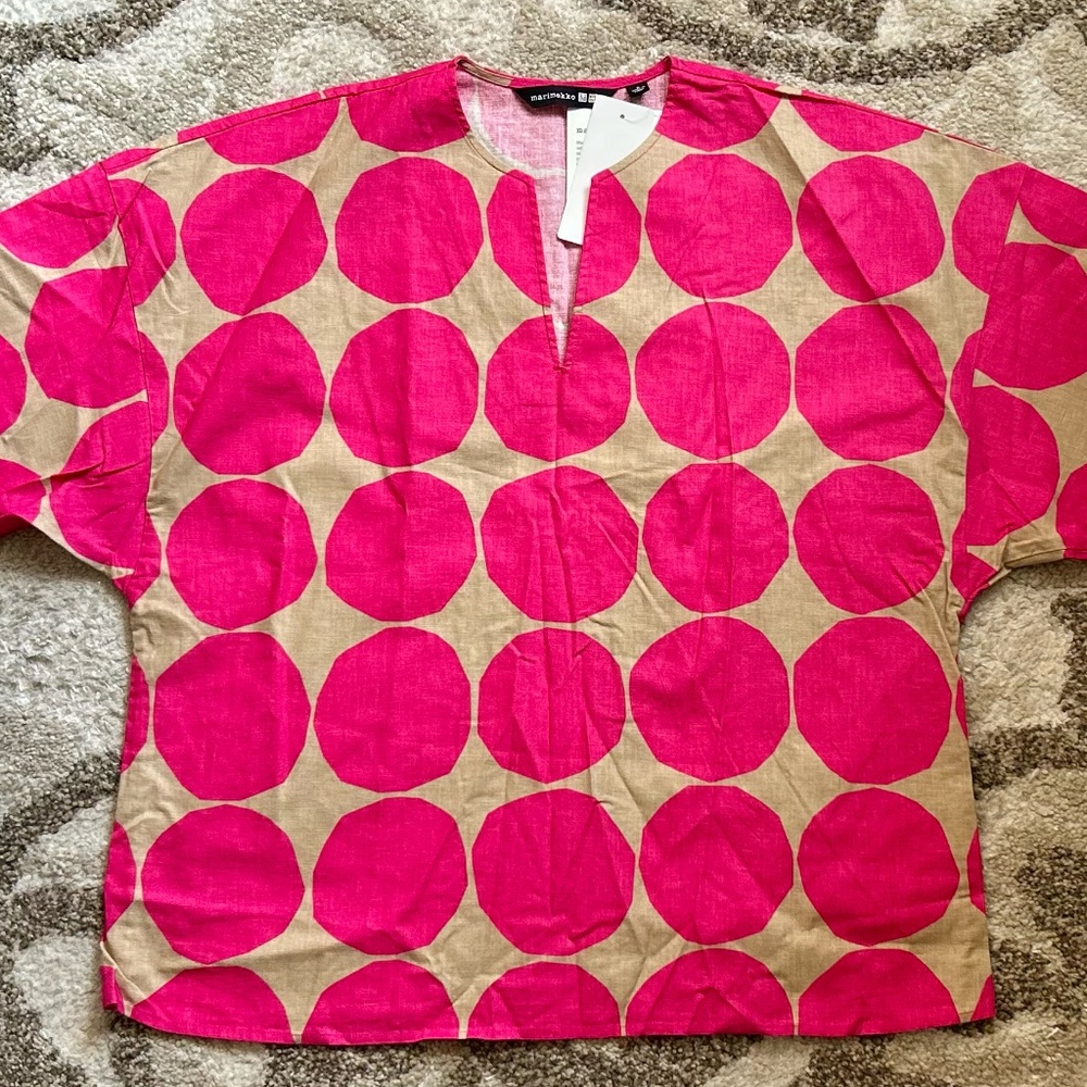 Marimekko x Uniqlo Oversized Top. Pink & Tan Dot Print